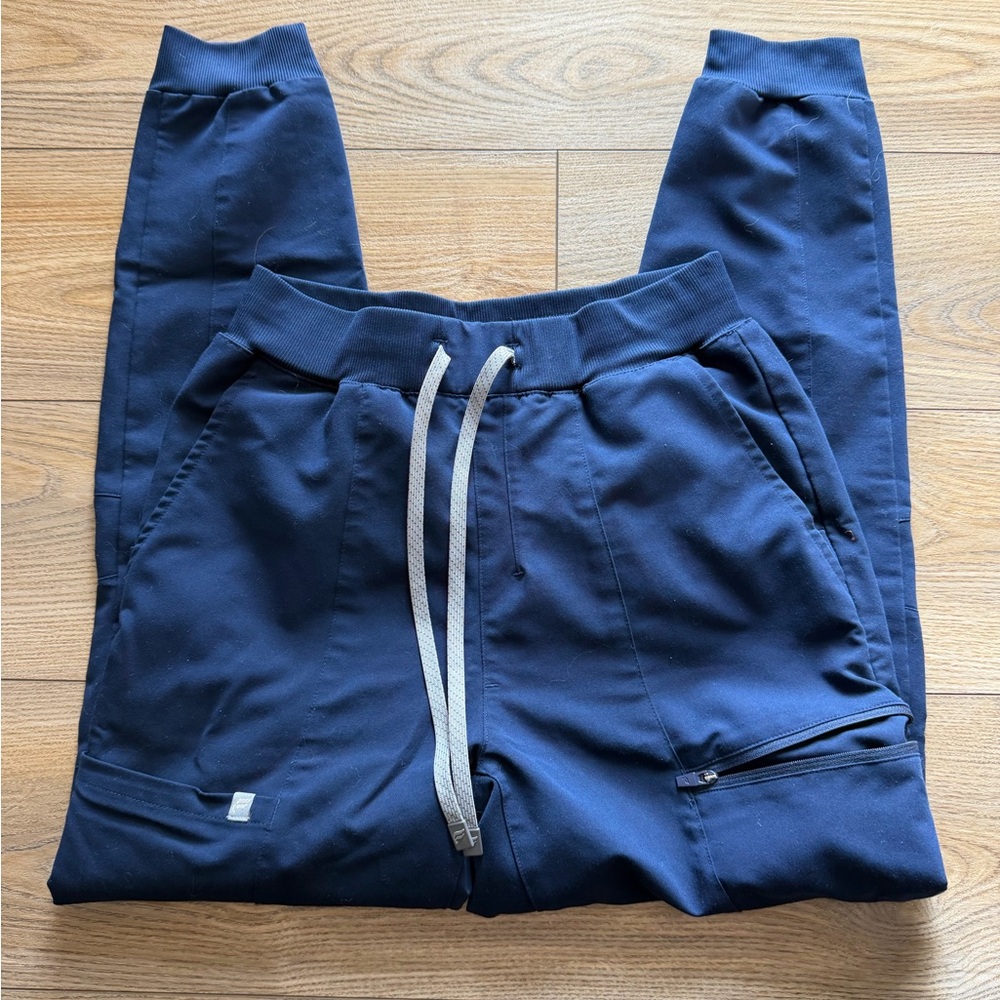 Fabletics Navy Jogger scrub Pants - Picture 1 of 2